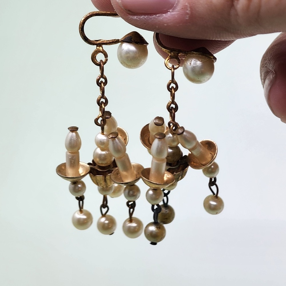 Vintage Faux Pearl Chandelier Earrings Gold Tone Screw Back Statement Dangle